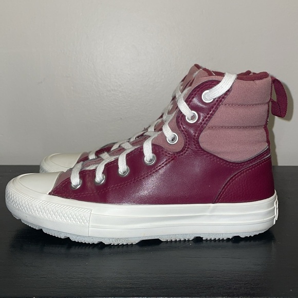 Converse Women's Berkshire Hi Top Dark Beetroot/Saddle/Egret A00914C. Size 7 - Picture 2 of 15